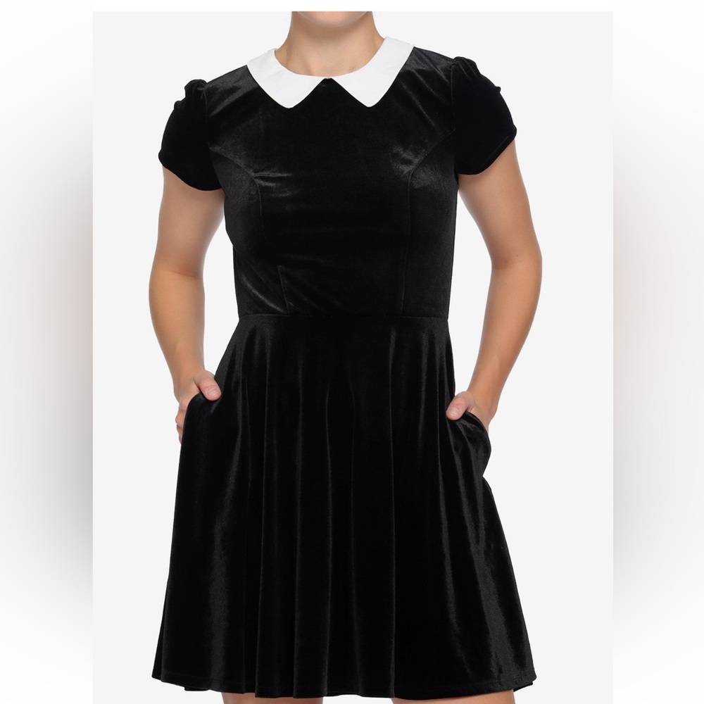 Black & White Collar Velvet Dress